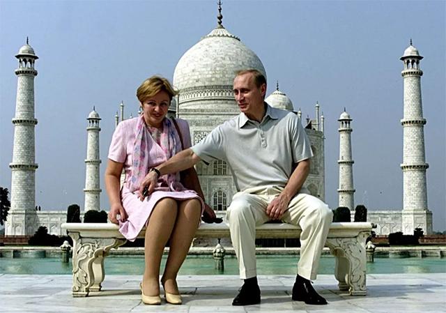 普京出任总统当晚视频,普京当选总统后流泪讲话视频