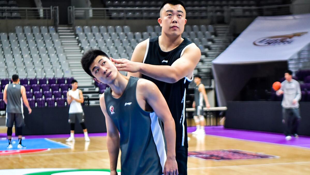 cba第二阶最佳前锋,cba人品最好球员