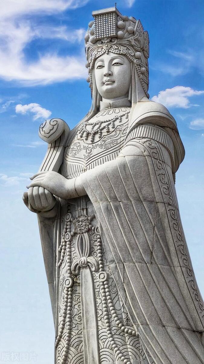 九成的国人都对她有误解！上天造神、下地造鞋，夹在福泉两州之间