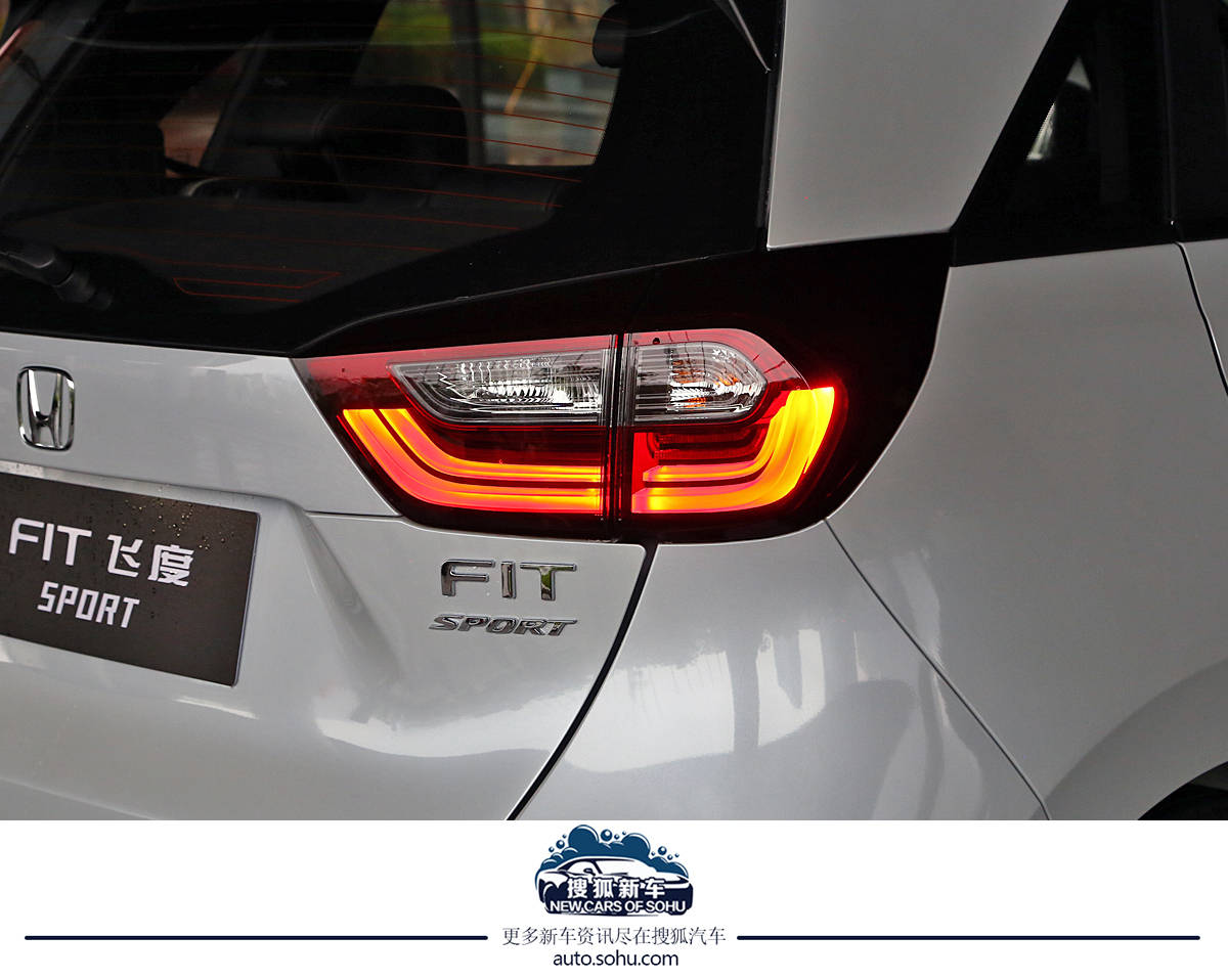 燃油车小车车,高性能燃油车的倔强试驾体验