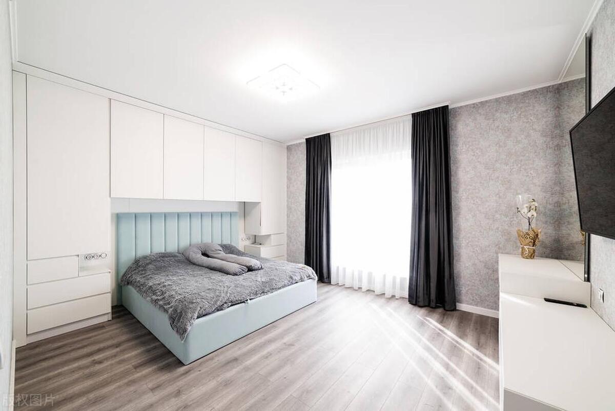 卧室床选2米长还是2.2米,卧室的床要选高的还是低的