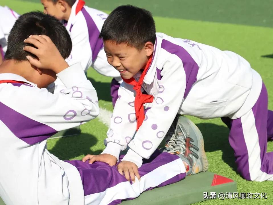 扬体育精神展学子风采,小学运动会弘扬体育精神