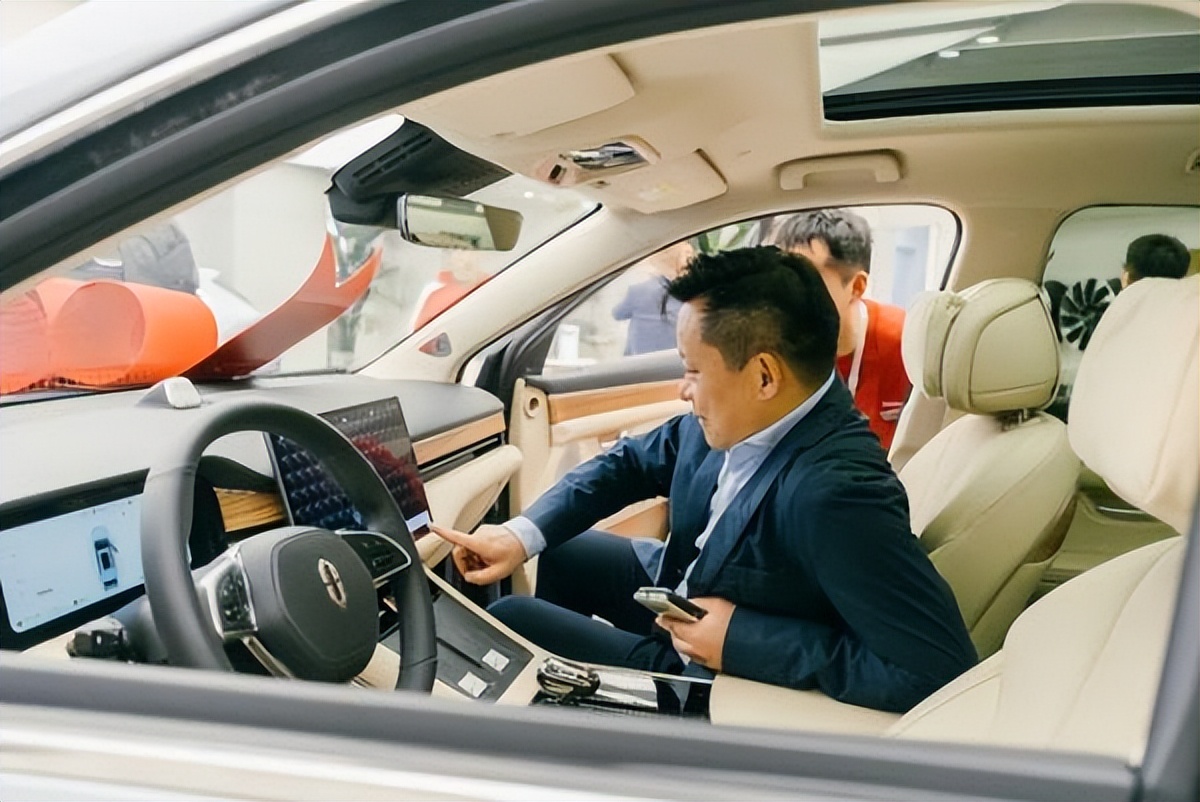 aito问界西安体验店,aito问界京东e卡活动