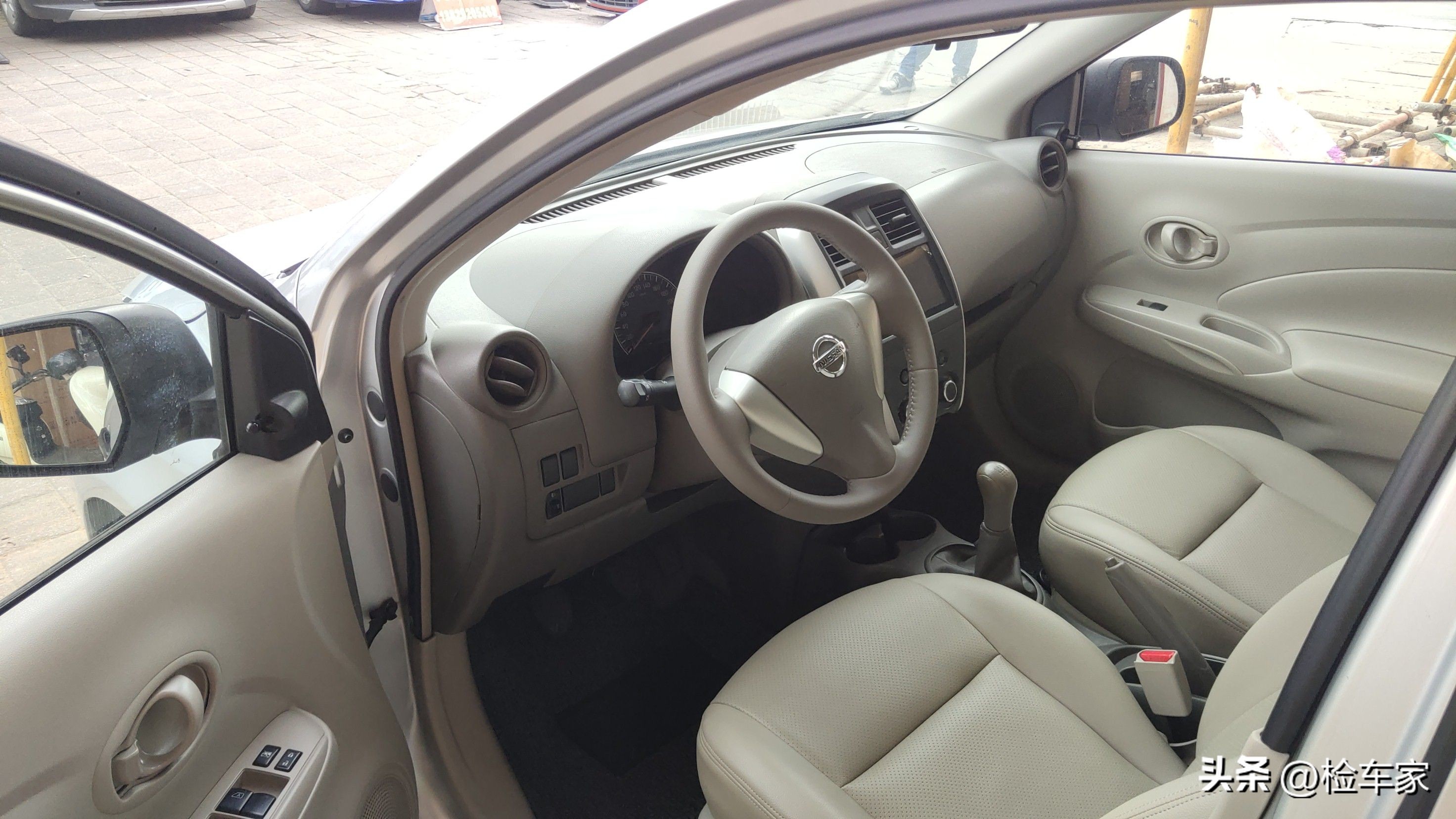 8年只开了不到2万公里的车能买不,8年才2万公里的车需要换轮胎吗