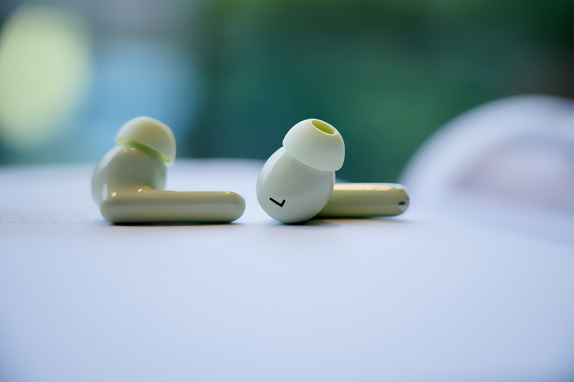 oppoencofree2i和free2哪个好,oppoencofree3测评值得买吗