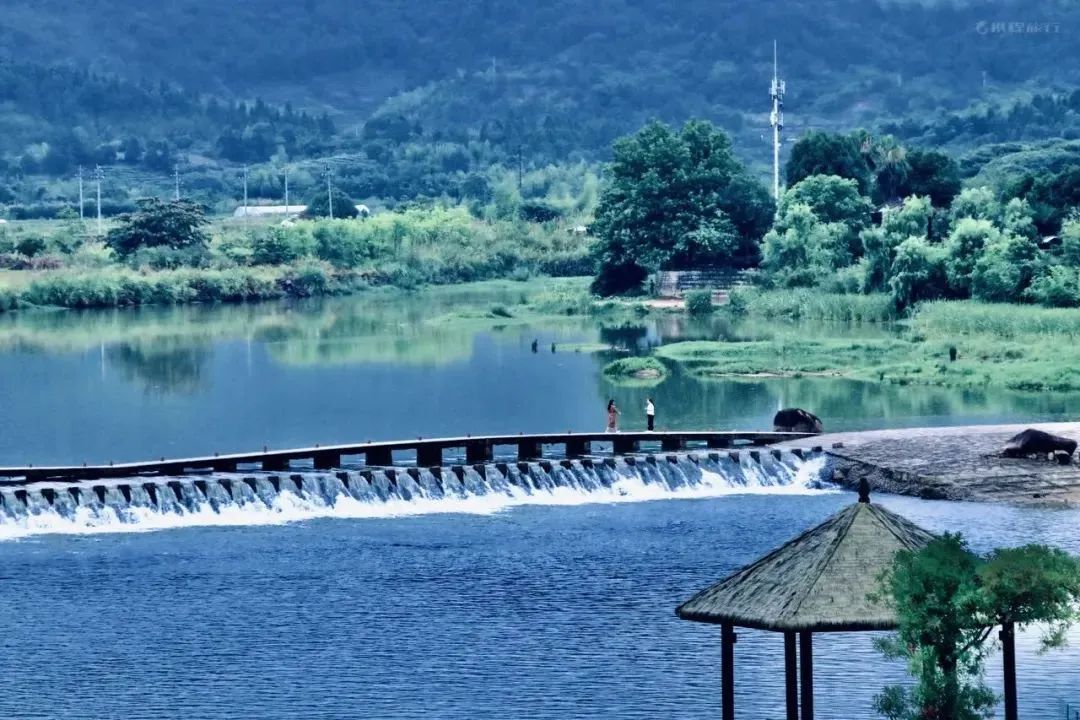 武夷山隐藏在大山里的世外桃源,武夷山景区和茶区