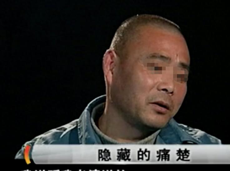 男子与妻子嬉戏时，发现妻子*处私**有伤痕，妻子：不小心被刺伤