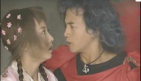 一个比一个廉价，辱智的五毛特效，但凡上点心都做不出这种东西