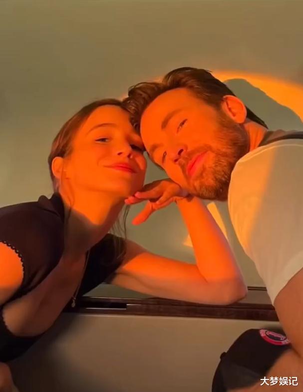 美国队长求婚,美国队长公布恋情是哪一集