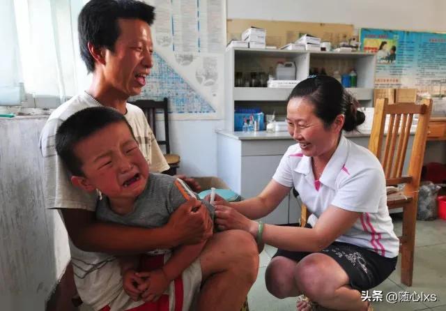 被它扎过的已经四五十岁了吧！