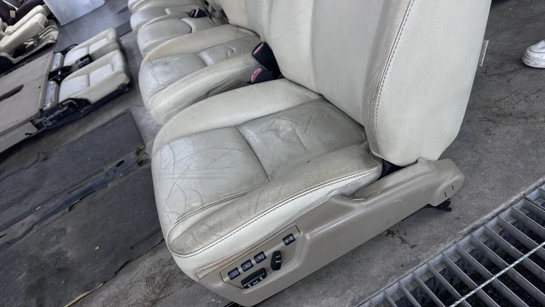 80年沃尔沃xc90出售,08款沃尔沃xc90二手多少钱