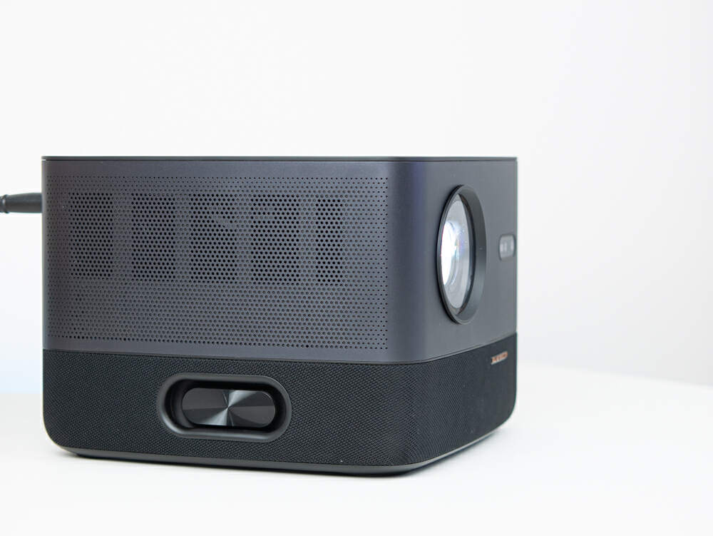 太卷了！亮度1300CVIA、帝瓦雷调音，AOCK1智能投影或成4K段爆款