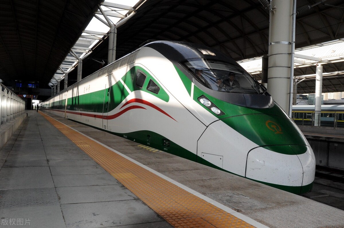 复兴号动车组青藏铁路发布会,青藏铁路复兴号动车