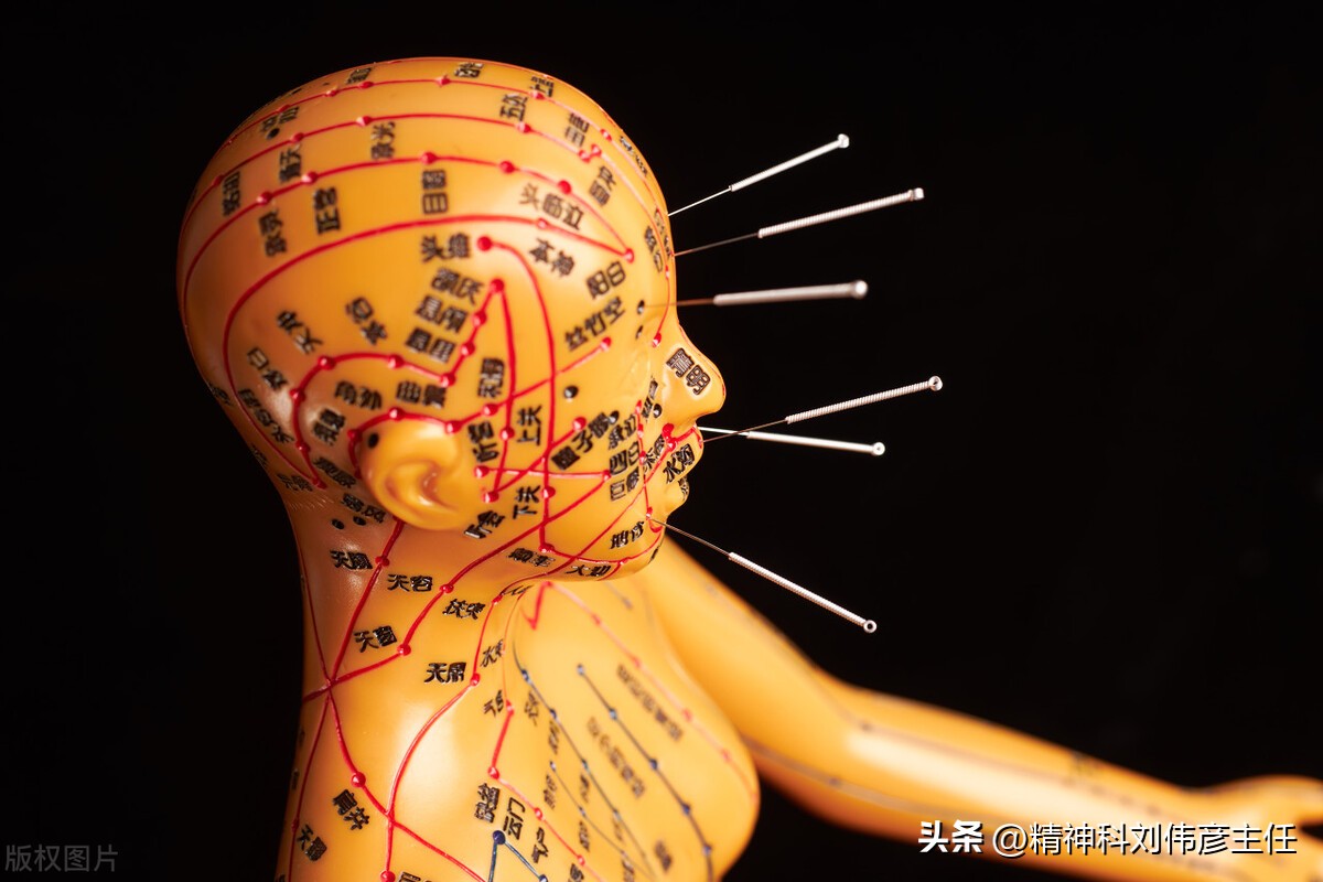 焦虑又失眠,耳穴贴敷法真的有用还是谣传?刘院长带你揭晓