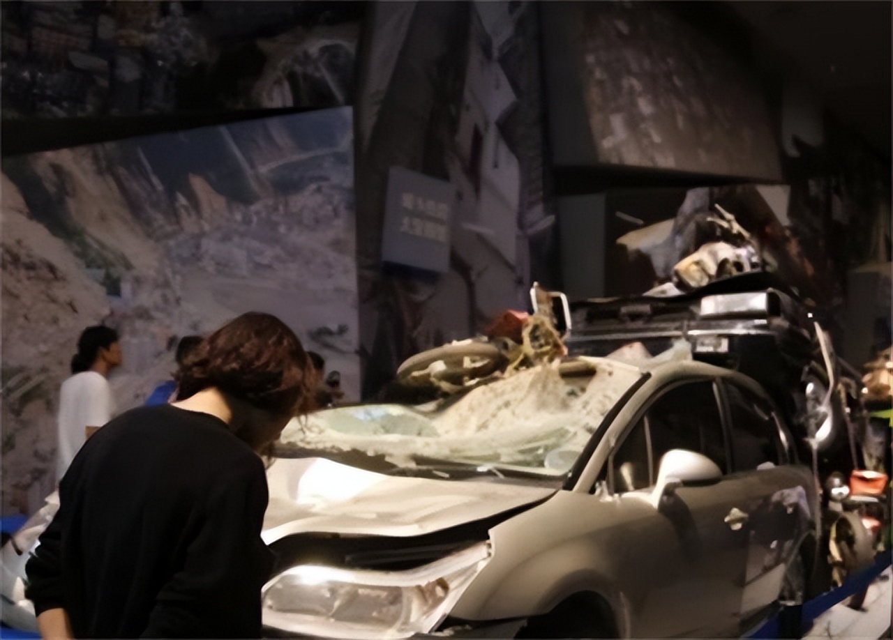 汶川大地震留下一辆“神车”！被纪念馆收藏，只因车牌太特殊