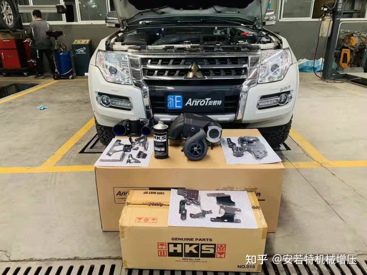 最顶配的三菱帕杰罗最新款的,三菱帕杰罗外观