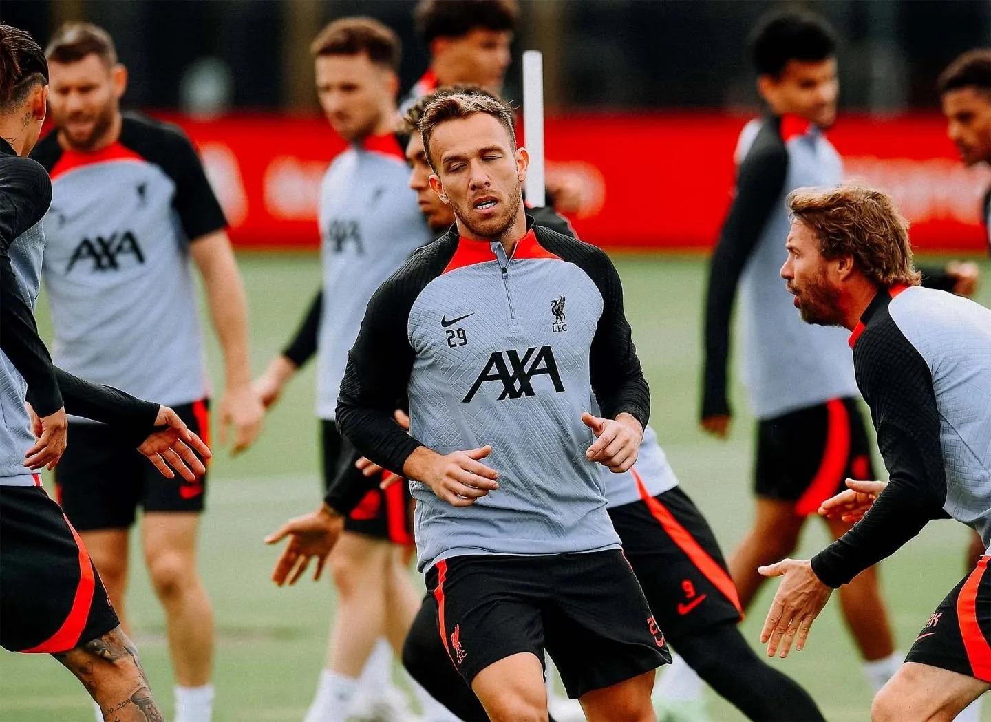 转会切尔西斯特林,转会消息拜仁和皇马