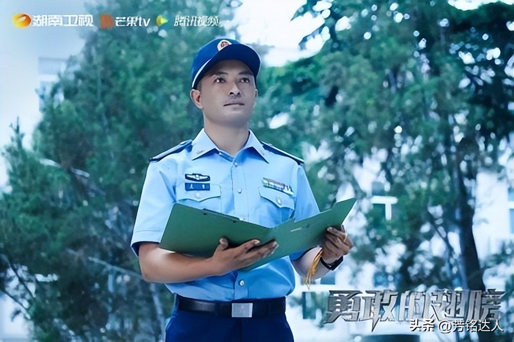 轰炸机军事题材电视剧,中国第一部轰炸机电视剧