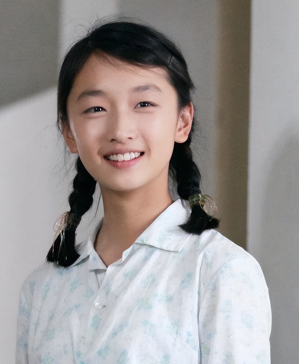 周冬雨张艺谋近期新消息,周冬雨谈张艺谋坚如磐石