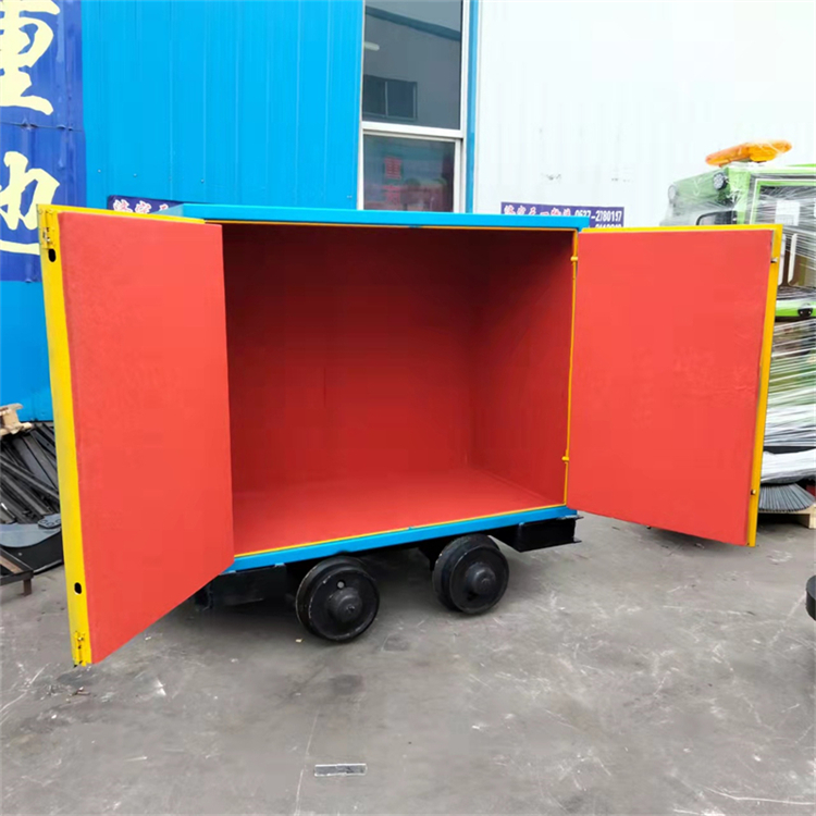 轨道*药炸**输送车：向矿山井下输送*破爆**器材的防爆设备