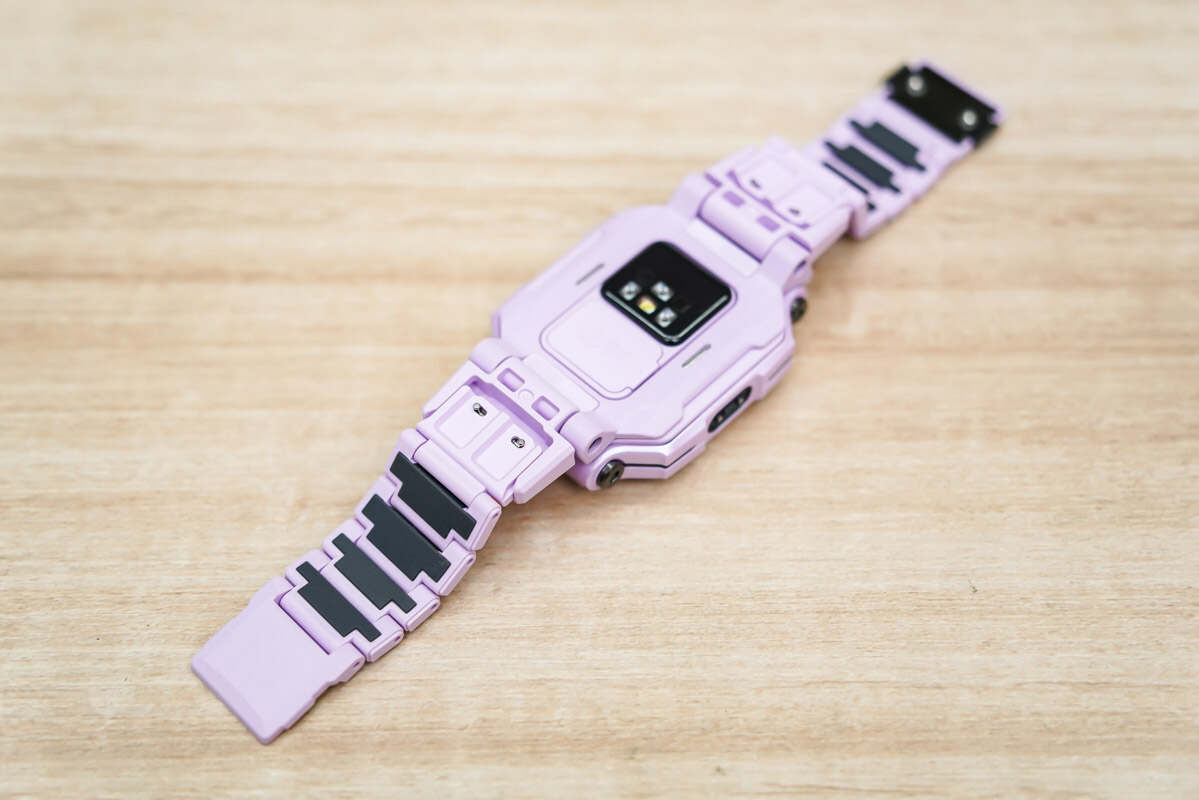 小天才儿童电话手表z7测评,小天才z9手表后面有时闪红光