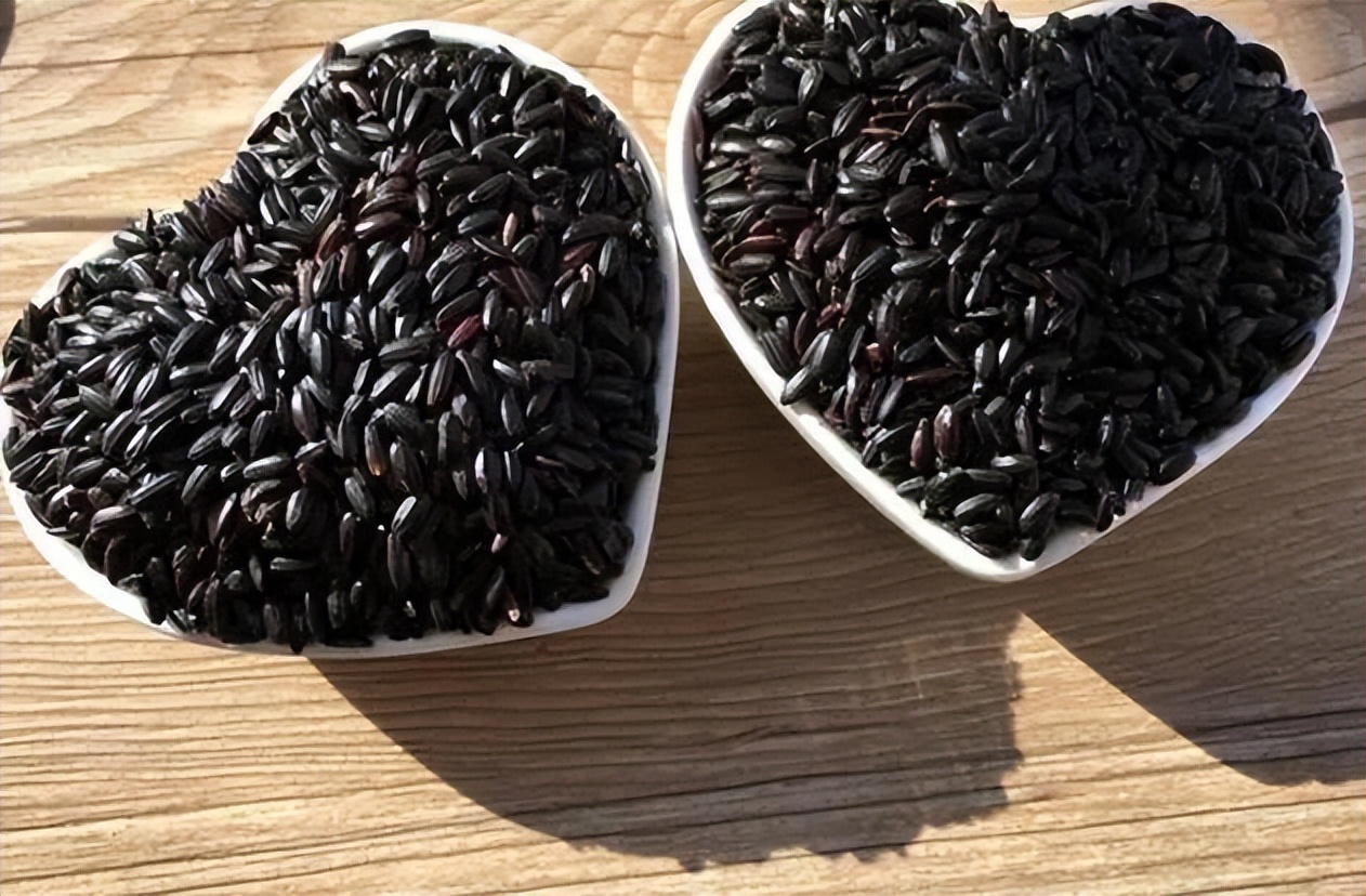 黑米为什么不能随便吃呢,黑米有哪些人不能吃