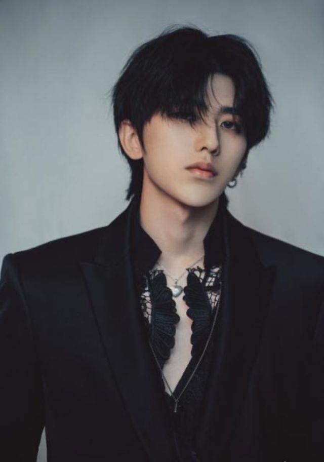 栖桐国际推荐男生成熟髮型,油頭經典不敗、寸頭乾淨俐落!