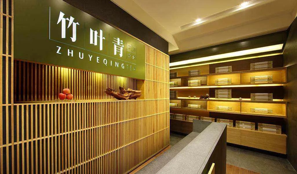 竹叶青和茅台,3000多元一瓶竹叶青酒