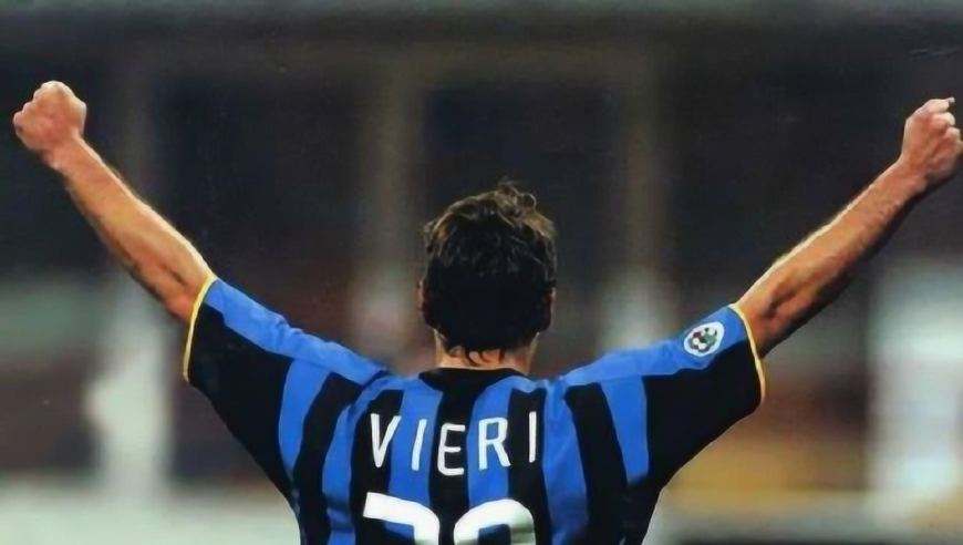 当今世界足坛十大球员,世界足坛历史十大中锋