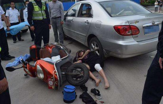 行车记录仪现代专用,新型行车导航记录仪