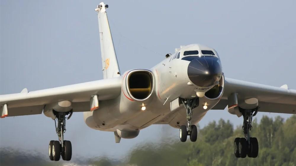 南海美航母和中国航母有多远距离,南海美航母