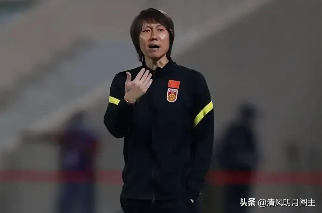 日本足球教练评价国足李铁,李铁谈对阵日本男足
