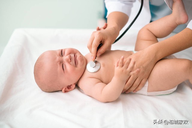 吸气时喉咙有呼噜声是什么原因,未满月的宝宝喉咙发出呼噜呼噜声