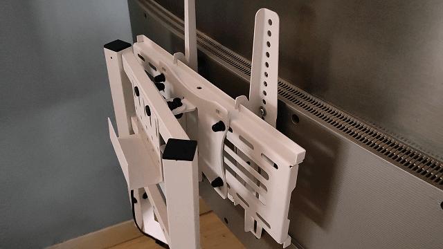 还在纠结电视用壁挂还是电视柜？有第三种方法！从此处处是C位