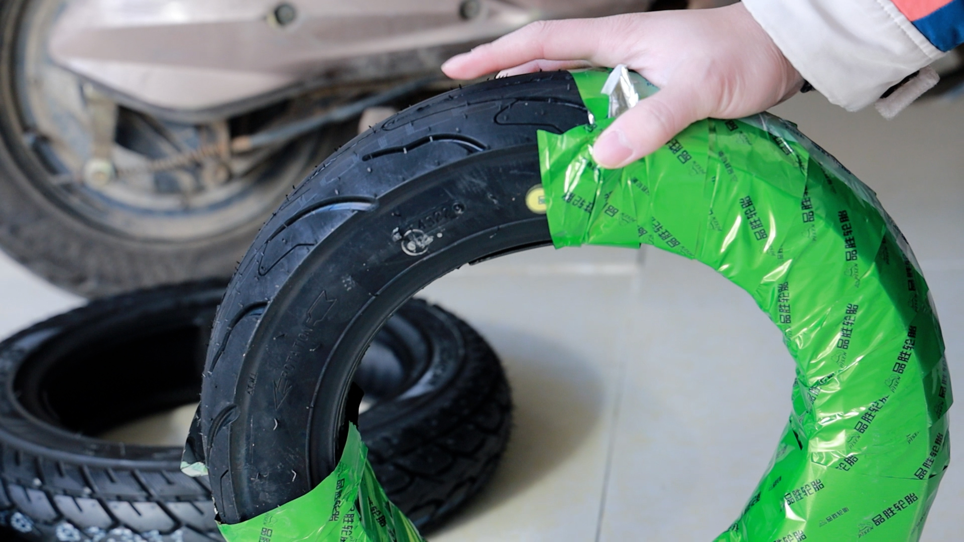 电动车防爆防扎钢丝真空胎,电动车真空胎如何选择