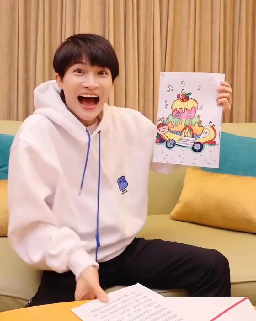 奔跑吧兄弟周深和白鹿答问题,跑男周深白鹿撞衫第几期