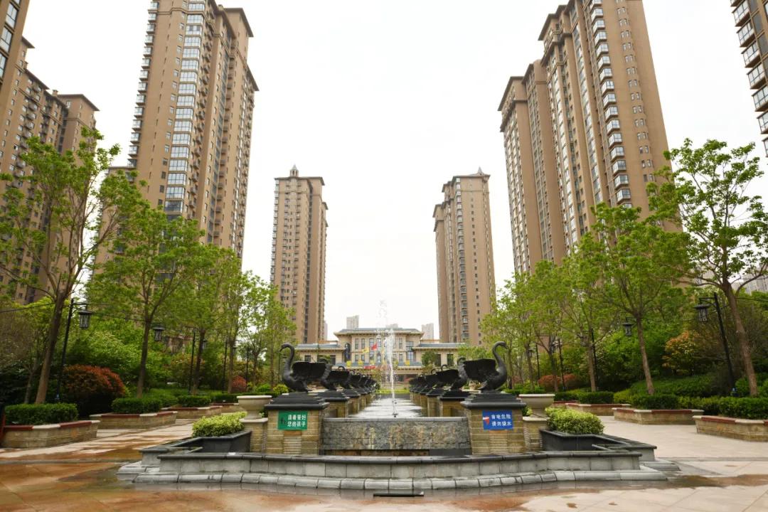 新龙·御都国际实景现房，全能生活大城