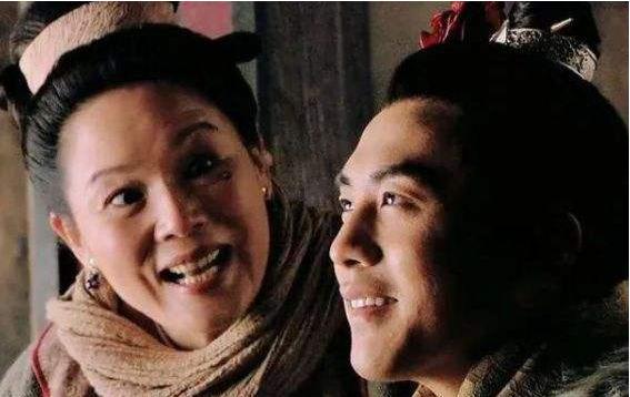 《*瓶金**梅》第24章：潘金莲：西门庆，你不要过来啊！我要叫人了