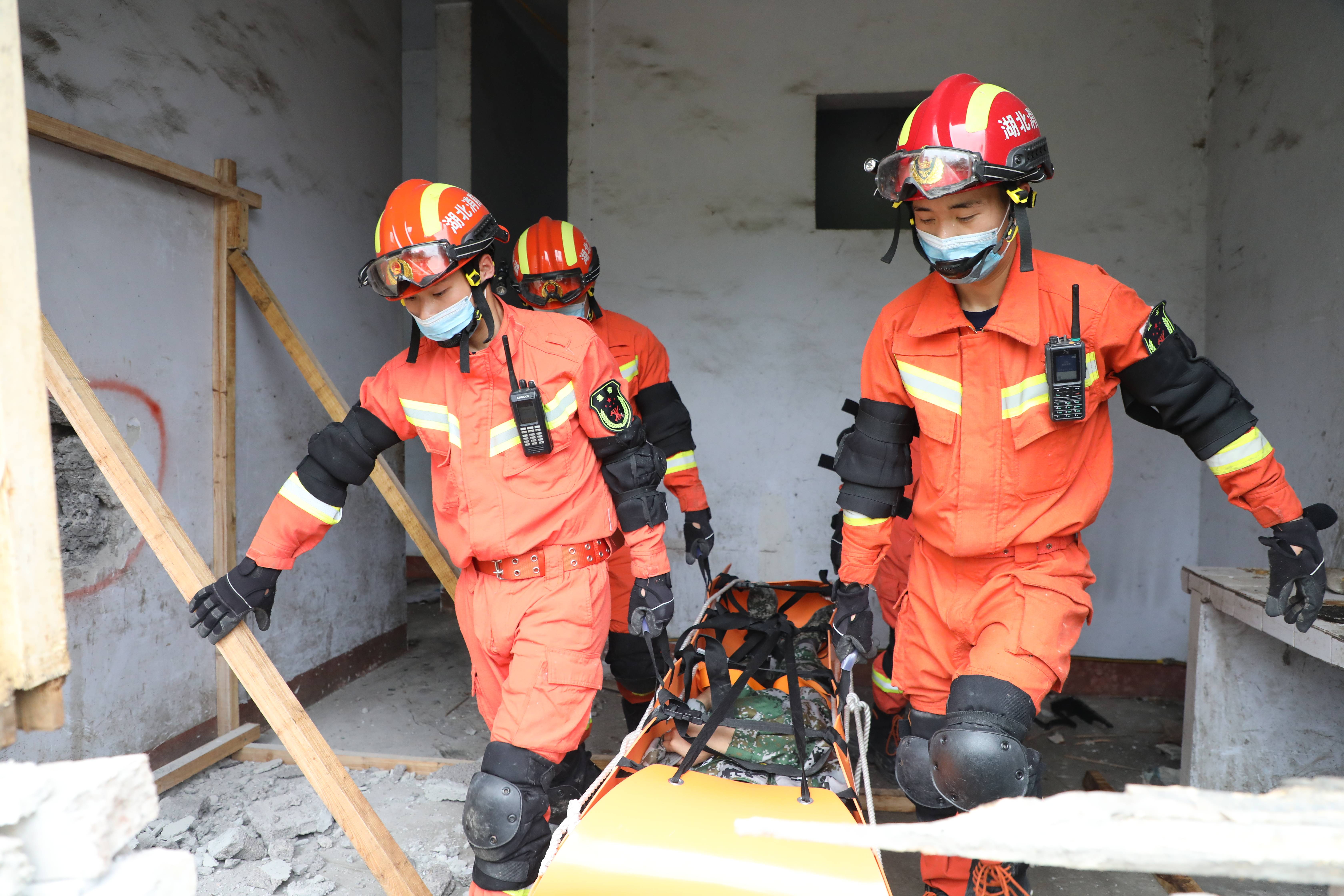 消防专用头盔对讲机,消防用的最多的是哪款对讲机