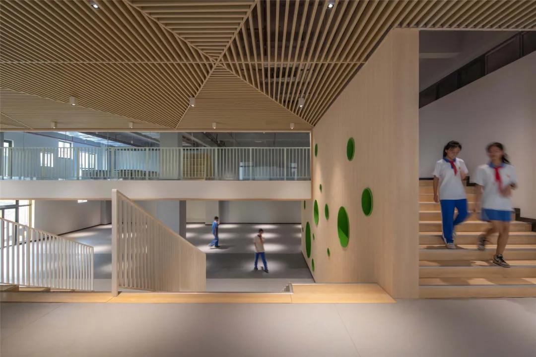 装修天花材料图片,天花墙体装饰材料