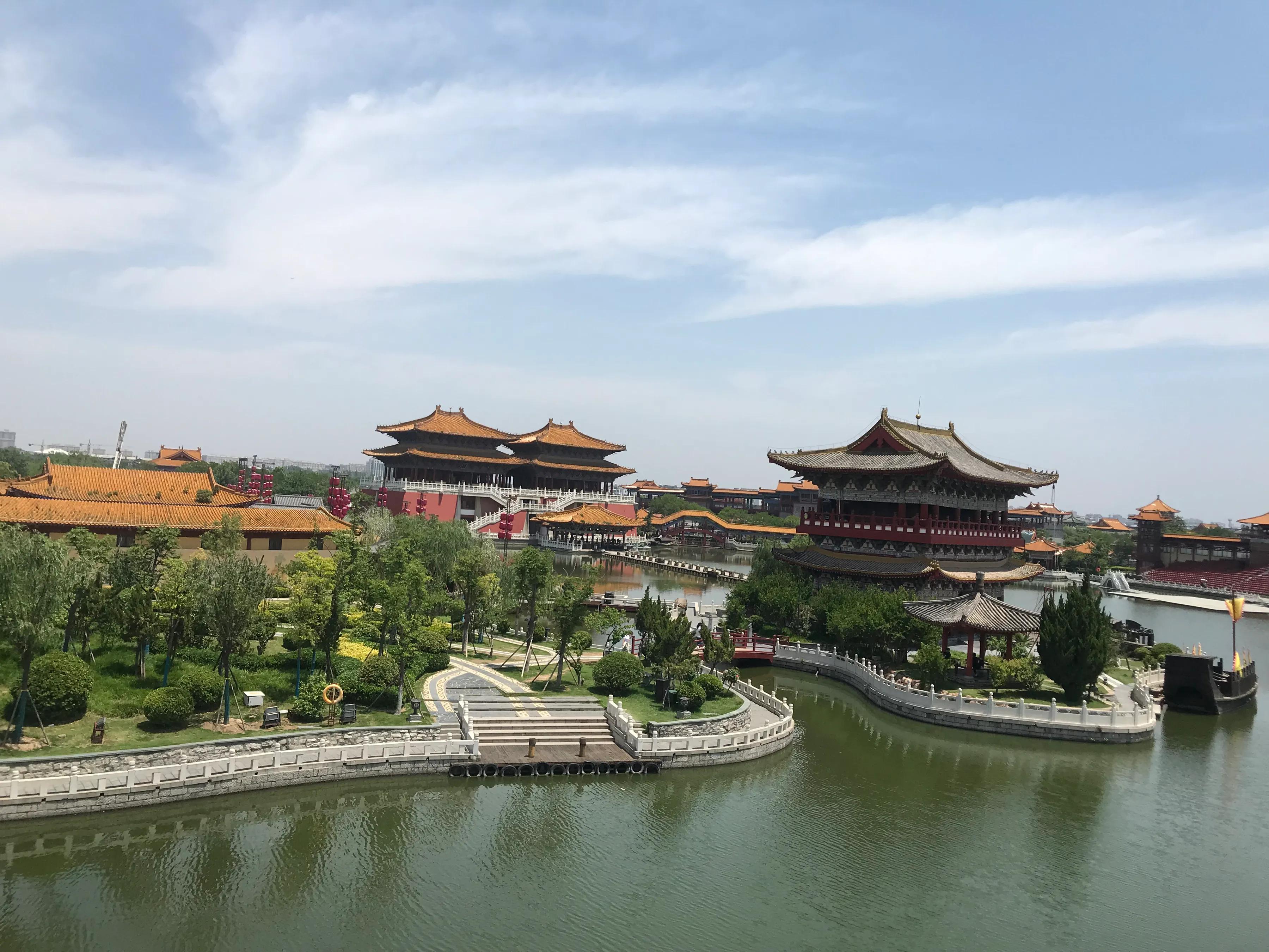 开封清明上河园吃饭攻略,开封四味菜哪家最正宗地址