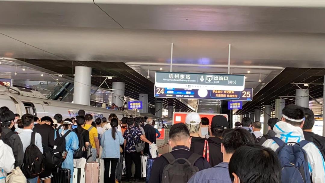 综艺人的“自救”，不只是录制地从“上海”到“长沙杭州”|调查