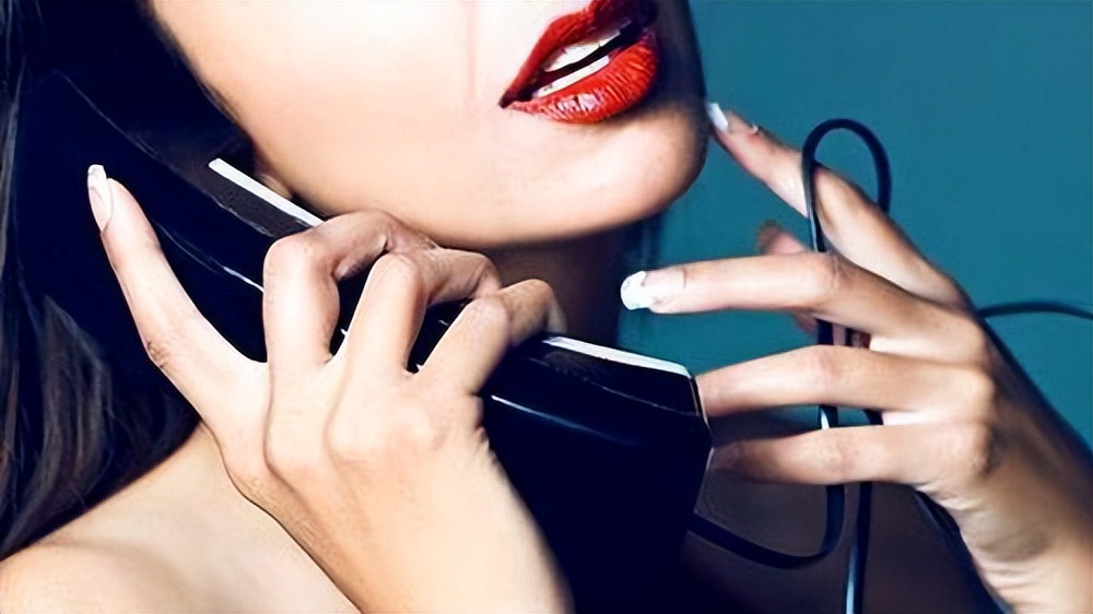 “陪玩陪聊”“原味*袜丝**”，闲鱼“灰色交易”有多荒谬