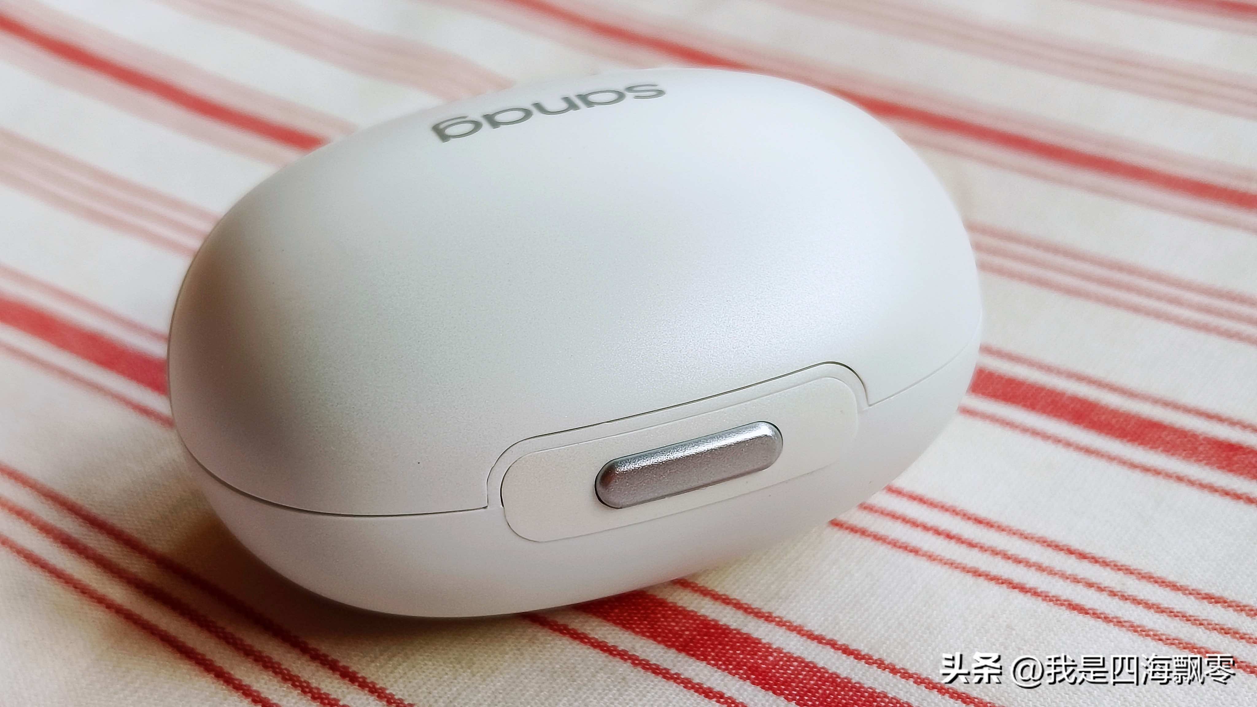 长时间佩戴舒适的半入耳蓝牙耳机,久戴无痛感耳机头戴式耳机