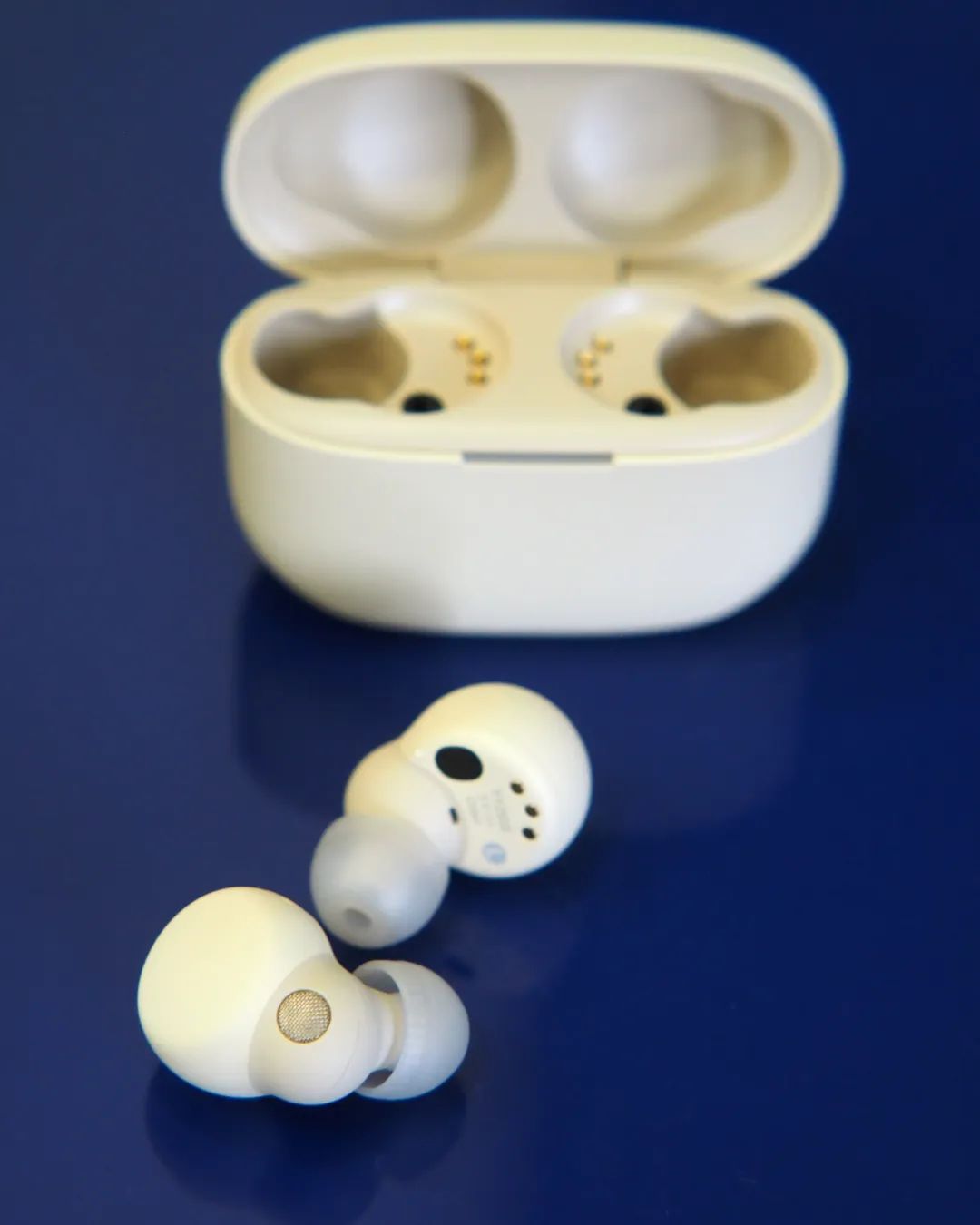 索尼wh-1000xm4对比wh-1000xm5,索尼wh-1000xm5测评