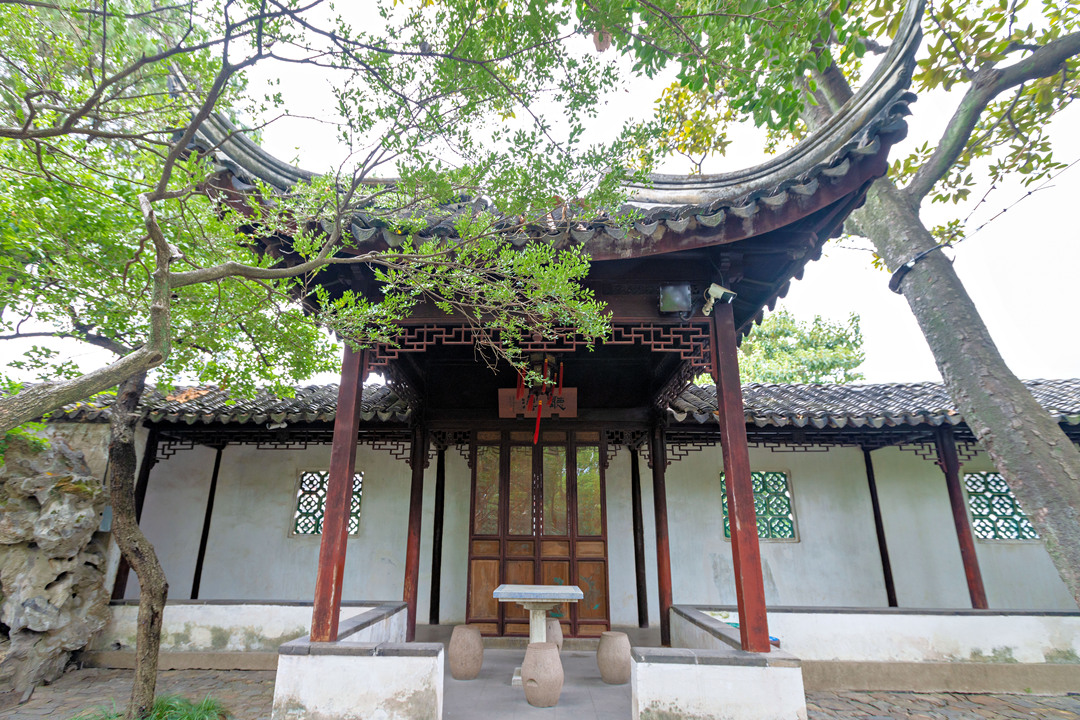 狮子林最有名的叠石假山,狮子林为什么叫假山王国