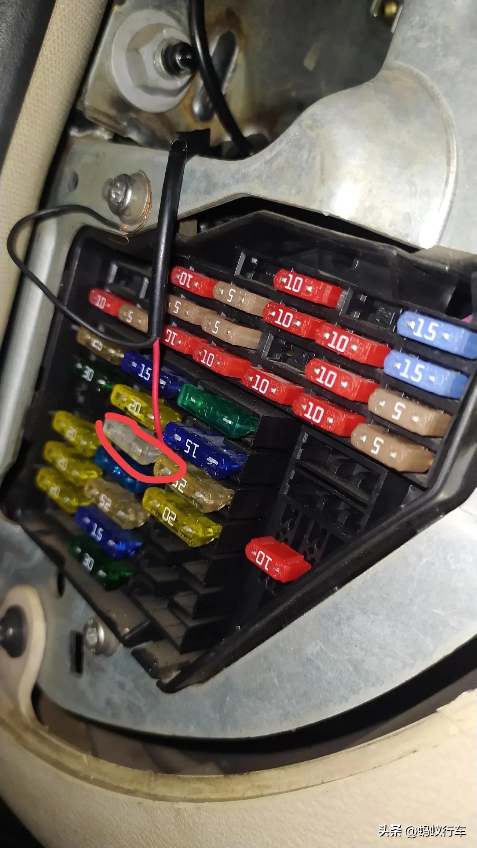 a6点烟器不通电什么原因,汽车点烟器不通电是怎么回事