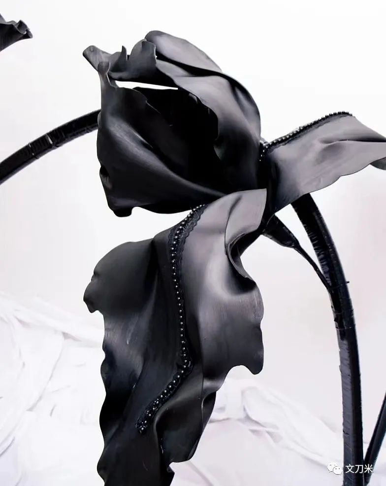 34岁转行即火|大品牌、明星争相找这位新手做花