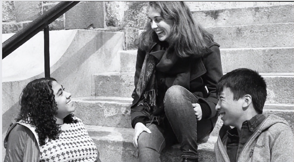 耶鲁华裔学生获赔3500万美元赔偿,华裔耶鲁高材生撞花坛