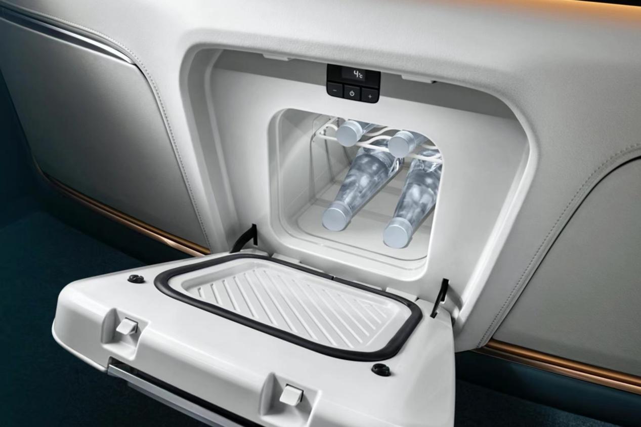 全新旗舰别克世纪century下线,别克世纪century六座版最新评测